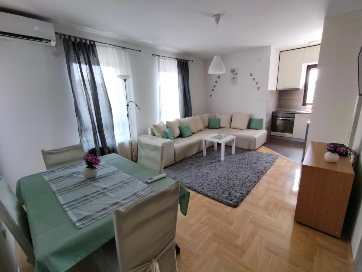 Apartman Gana Altina Lux Белград Екстер'єр фото