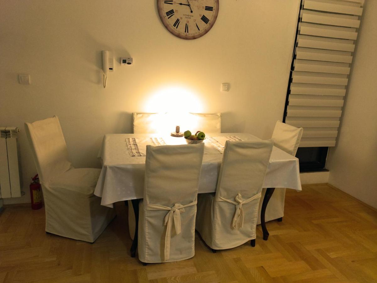 Apartman Gana Altina Lux Белград Екстер'єр фото