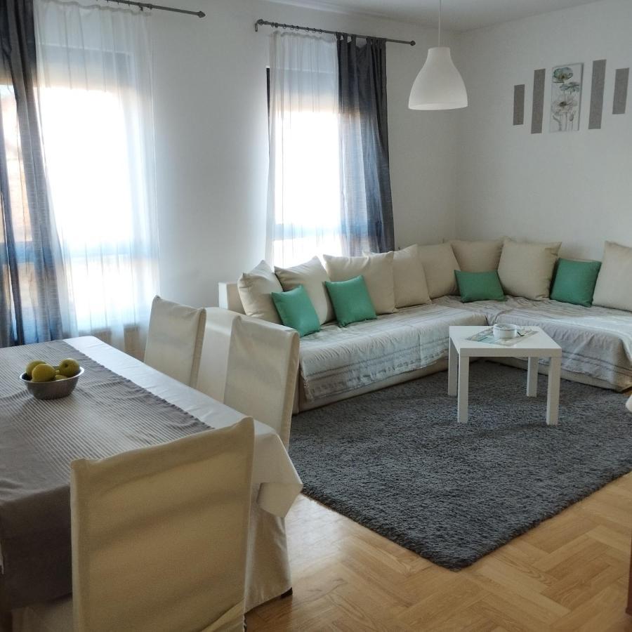 Apartman Gana Altina Lux Белград Екстер'єр фото